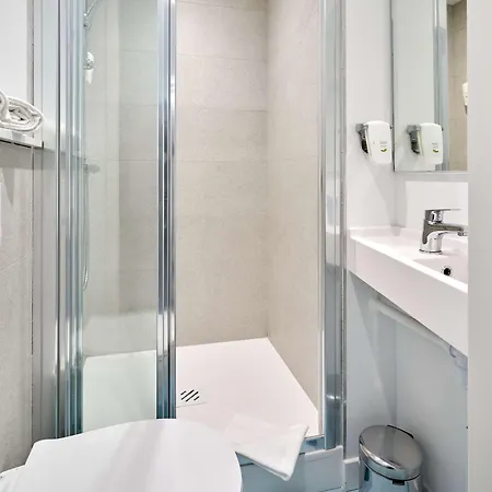 Hotelf1 Moulins Sud 3*